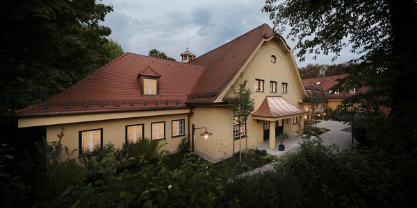 20250904-Gutshotel Menterschwaige-©Architekt Laurenz Vogel-63.jpg